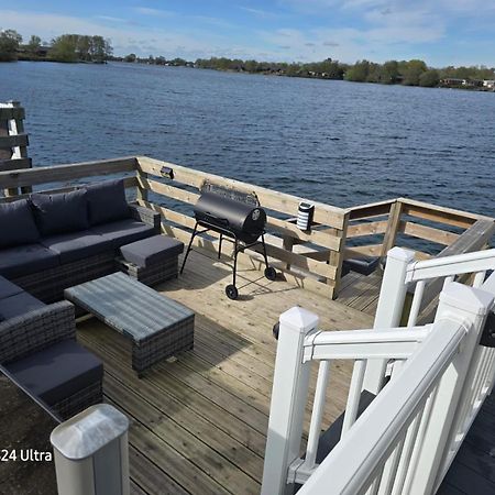 Lakeside Holiday Home With Hot Tub Tattershall Extérieur photo